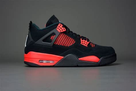 nike jordan zwart rood|Nike air jordan 4 dames.